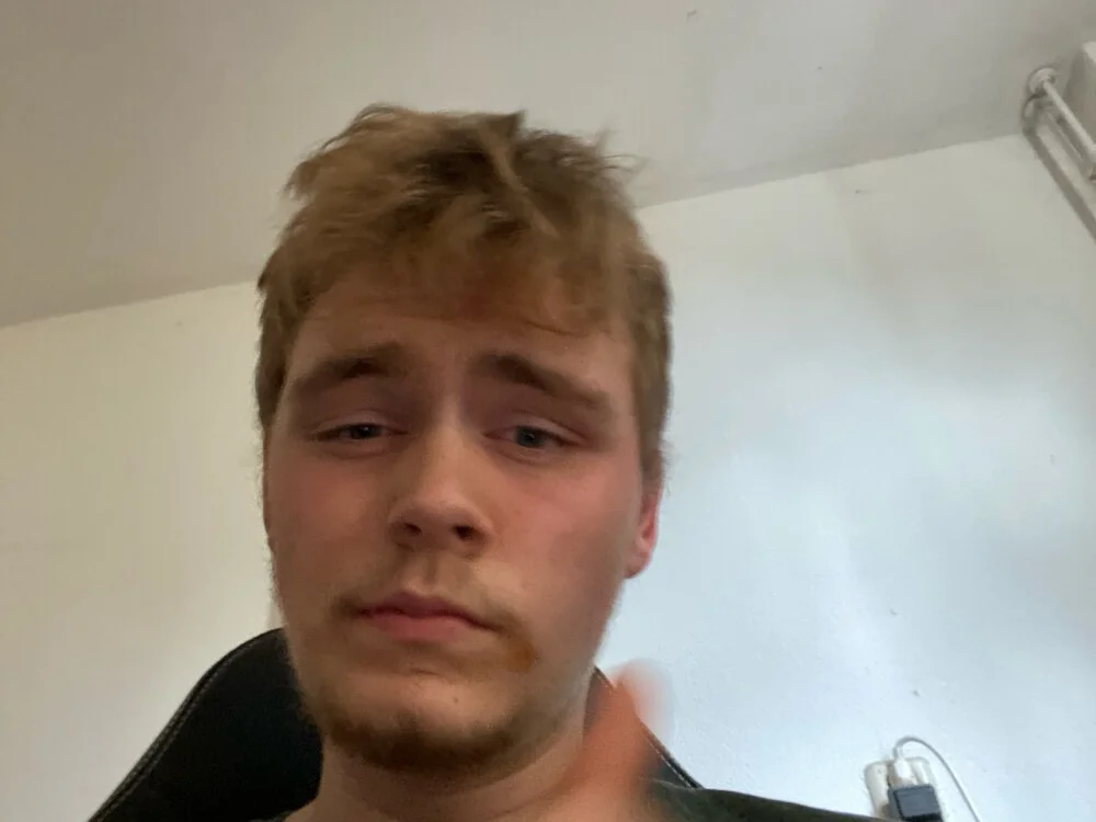 jesss121 offline XXX-chat