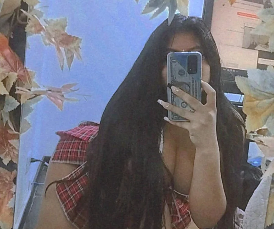 Lorena_Munoz's Offline XXX Chat