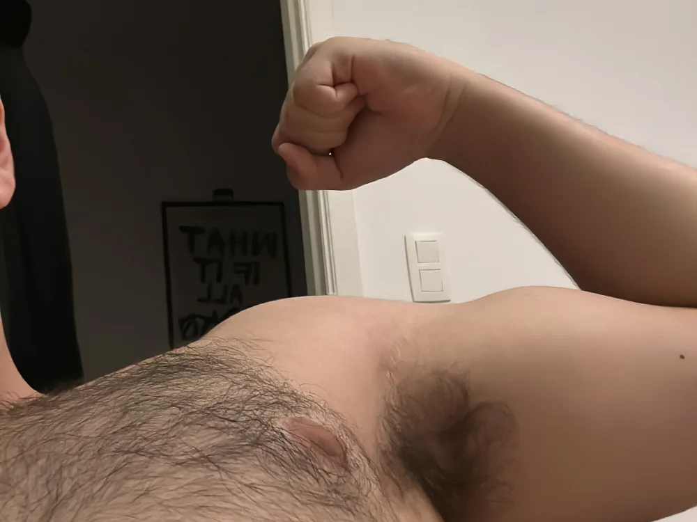 Hairyfag18's most recent online preview