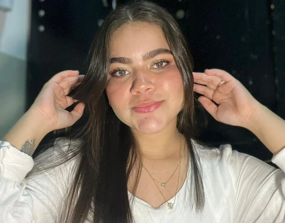 Nira_duato Offline XXX-Chat