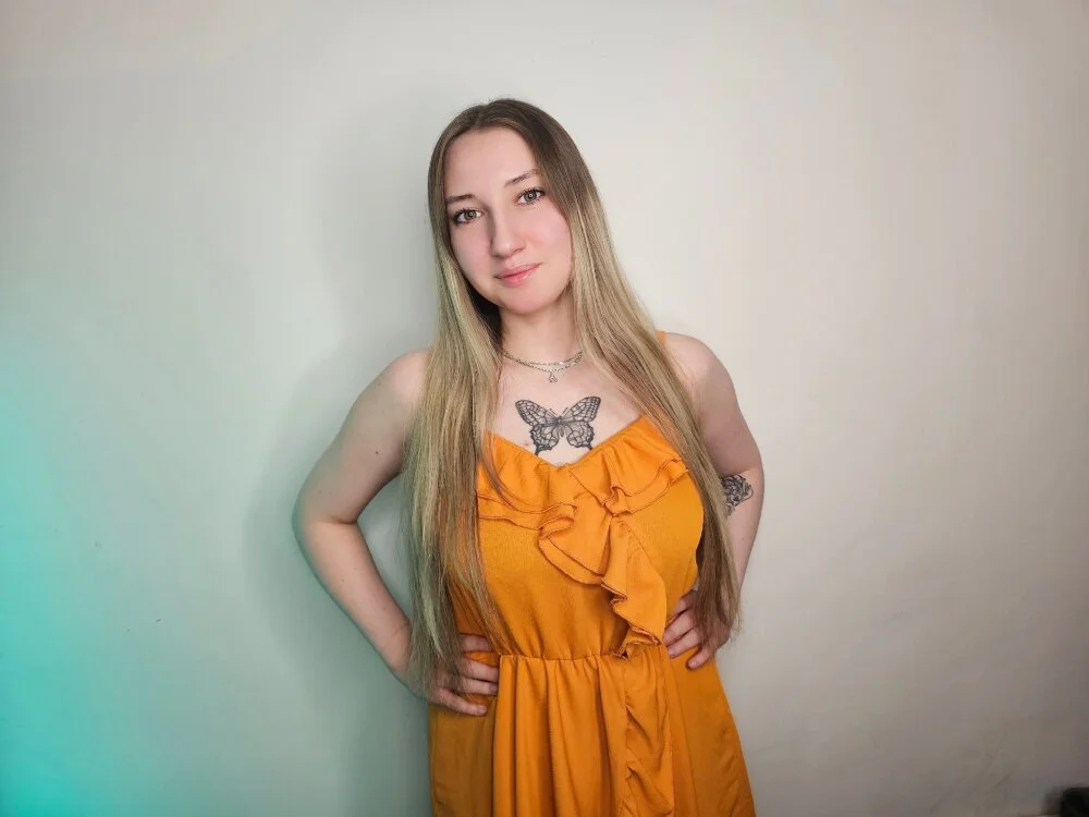 JollyBlondy offline XXX-chatje