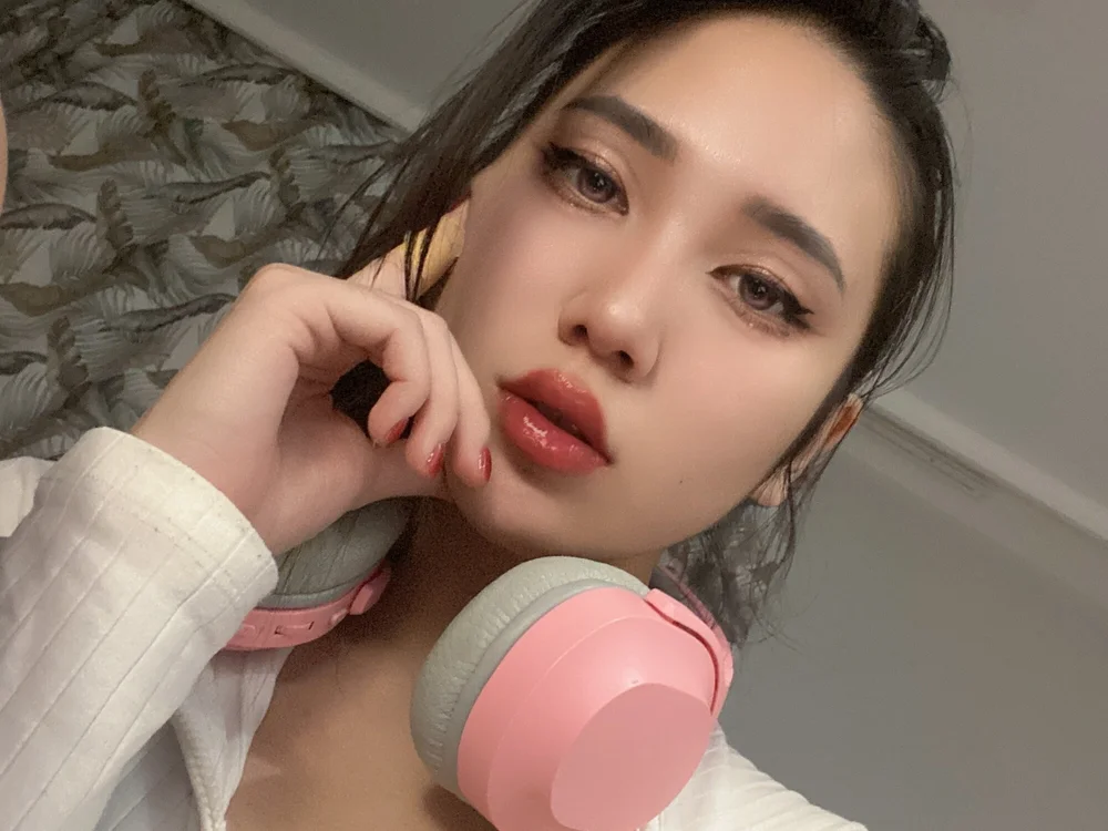 Roxy_li's Offline XXX Chat