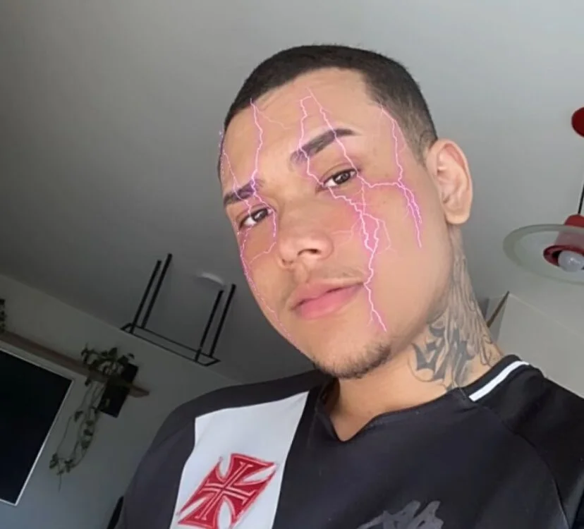 Gabriel62920's Offline XXX Chat