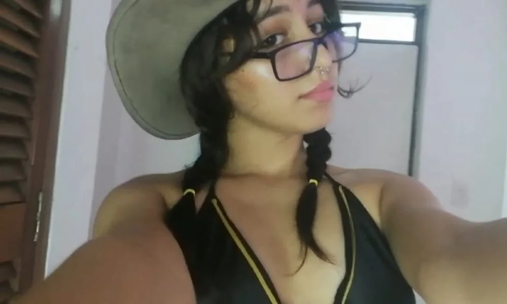 Maddy_carson's Offline Chat Room