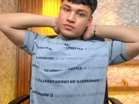 FemNoah's webcam live show