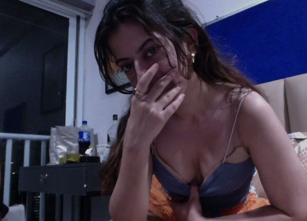 MoanMates' Offline Chat Room