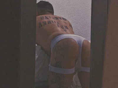 Decker_Velvett profile