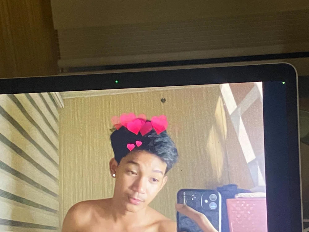 YourcumBoy77's most recent online preview