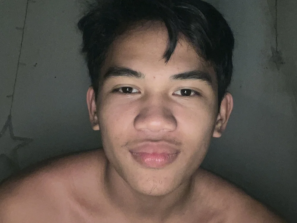 divineliciouss' Offline XXX Chat