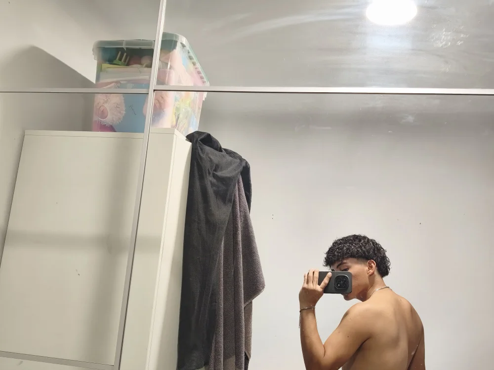 Phòng Chat Ngoại tuyến Adamxd69