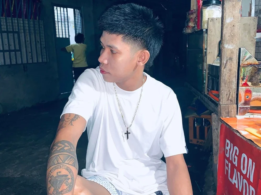 แชท XXX ออฟไลน์ของ CelebesHotBigCock