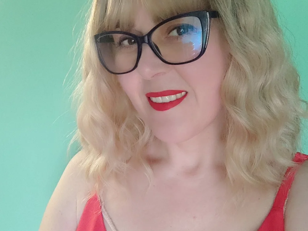 Amelialove42 – Offline XXX chat