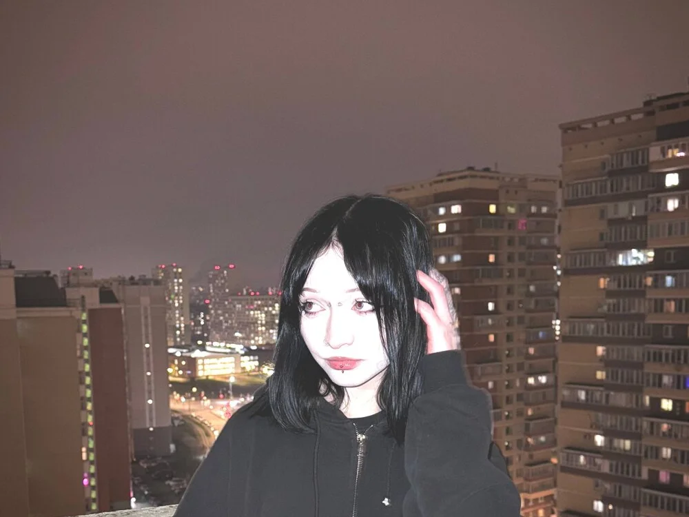 Офлайн-чат XXX KarinaAeris