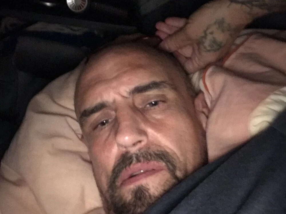 meatzzzzzz Offline XXX Chat