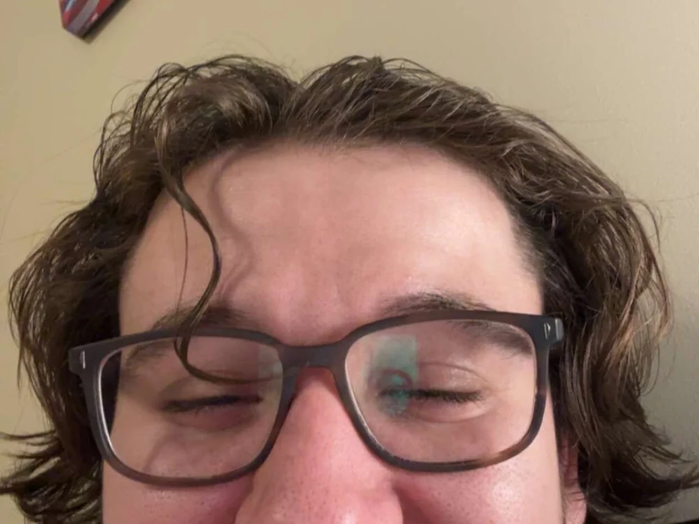 Cartertr3s2's Offline Chat Room