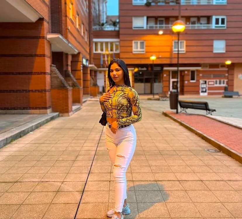 LondonKimXX Chat XXX offline