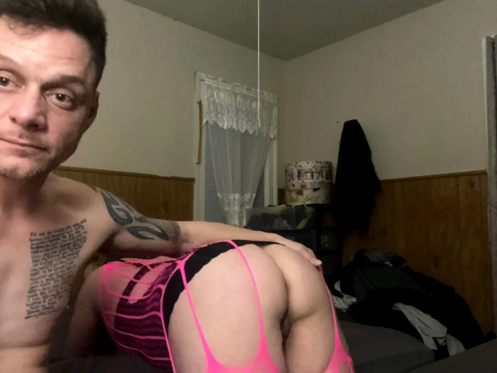 Absolutlyamazin's Offline XXX Chat