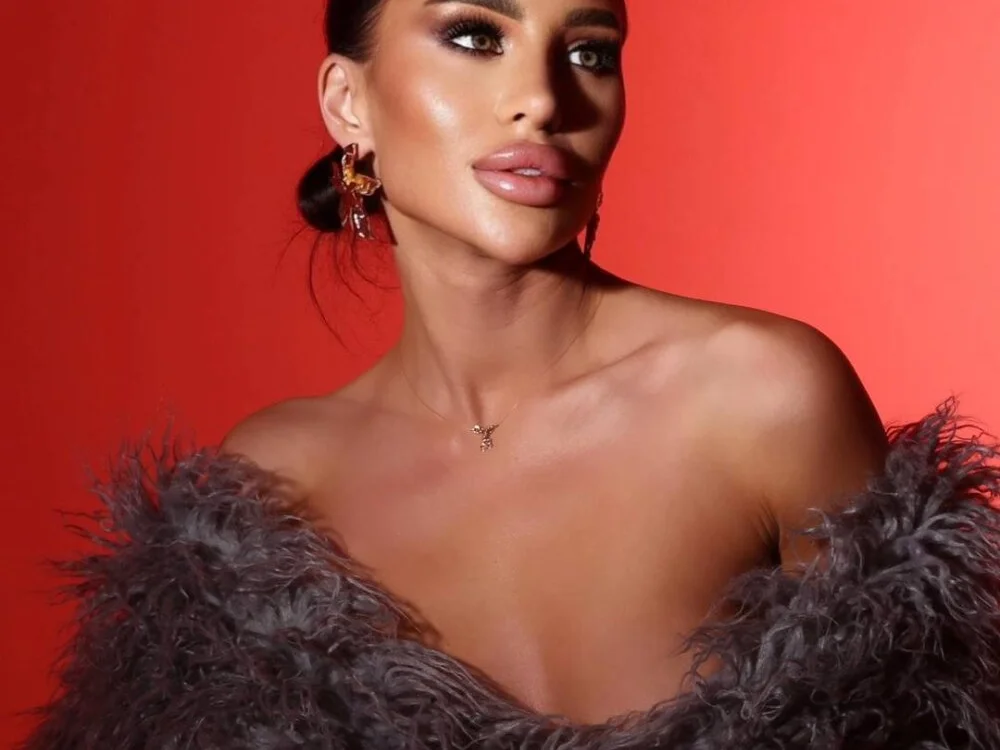 Qaralinn's Offline Chat Room