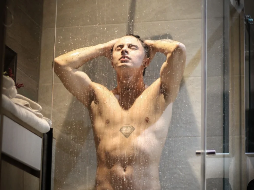 michael_18cm's Offline XXX Chat