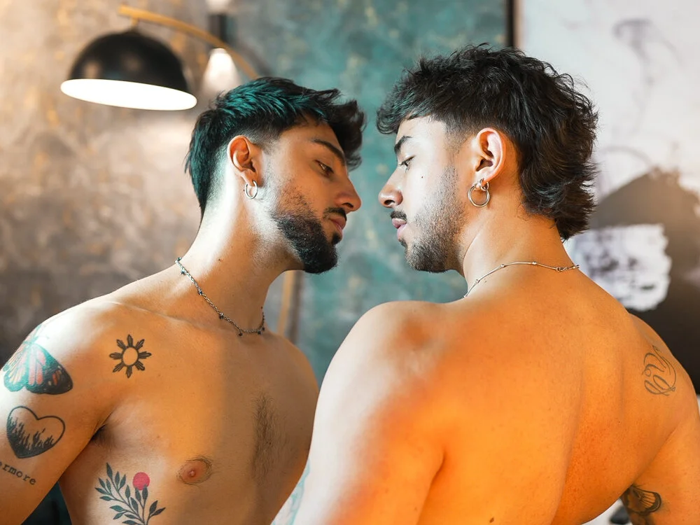 Liam_and_luca's Offline XXX Chat