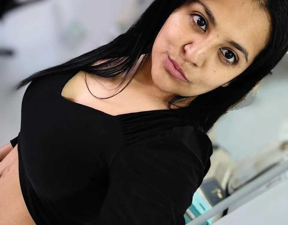 lunascarlet029 Adlı Modelin Çevrimdışı XXX Sohbeti