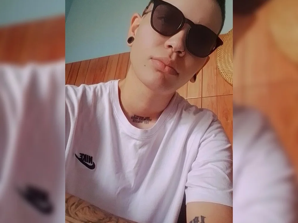 gmh1478 offline XXX-chatje