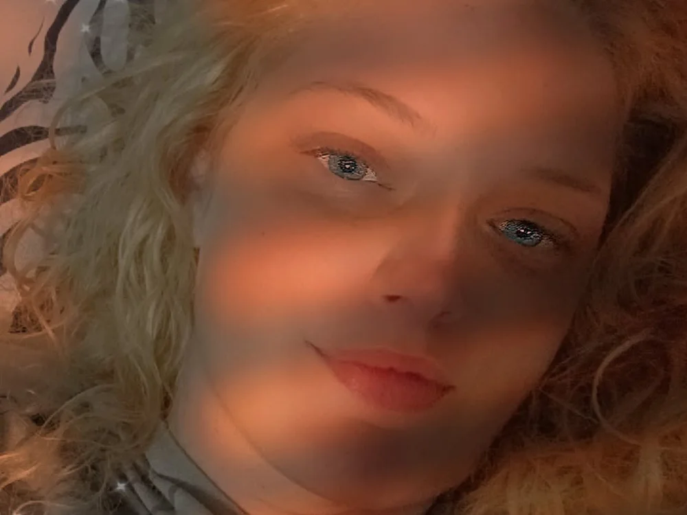 SnowBunny803's Offline Chat Room