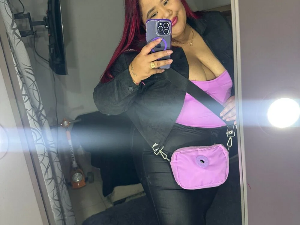 BBWSamanta_ অফলাইন XXX চ্যাট