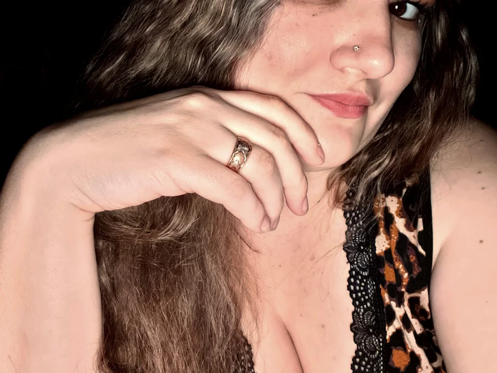 VanessaCross' Offline Chat Room