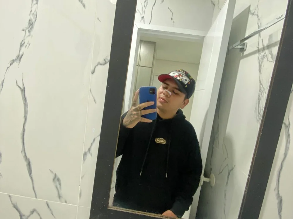 Juan_hotw offline XXX-chatje