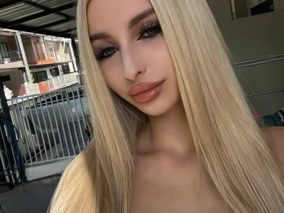 Princess_Carolyn - Girl 