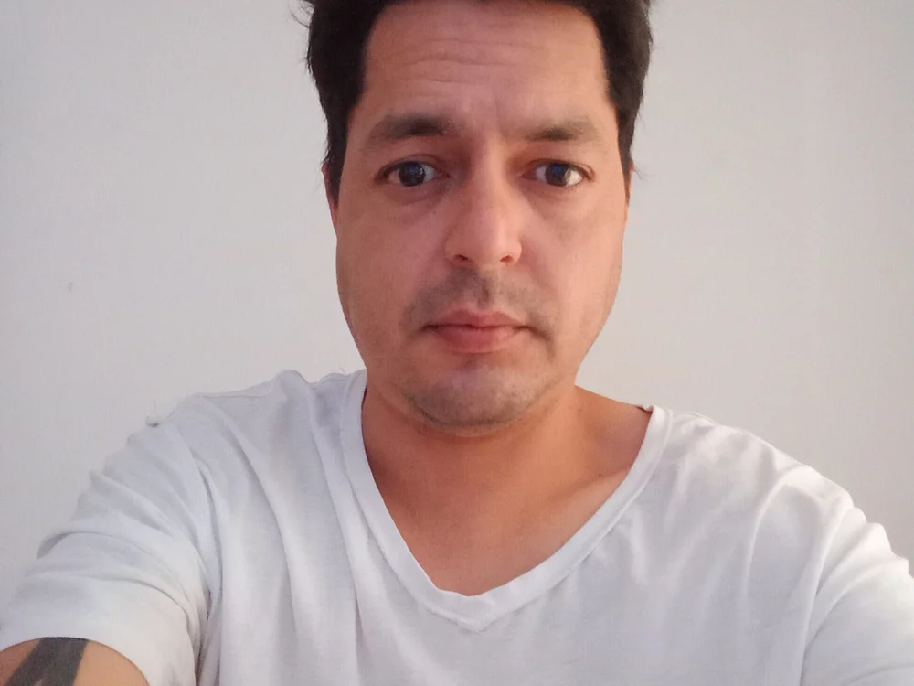 Ingeniero9's Offline Chat Room