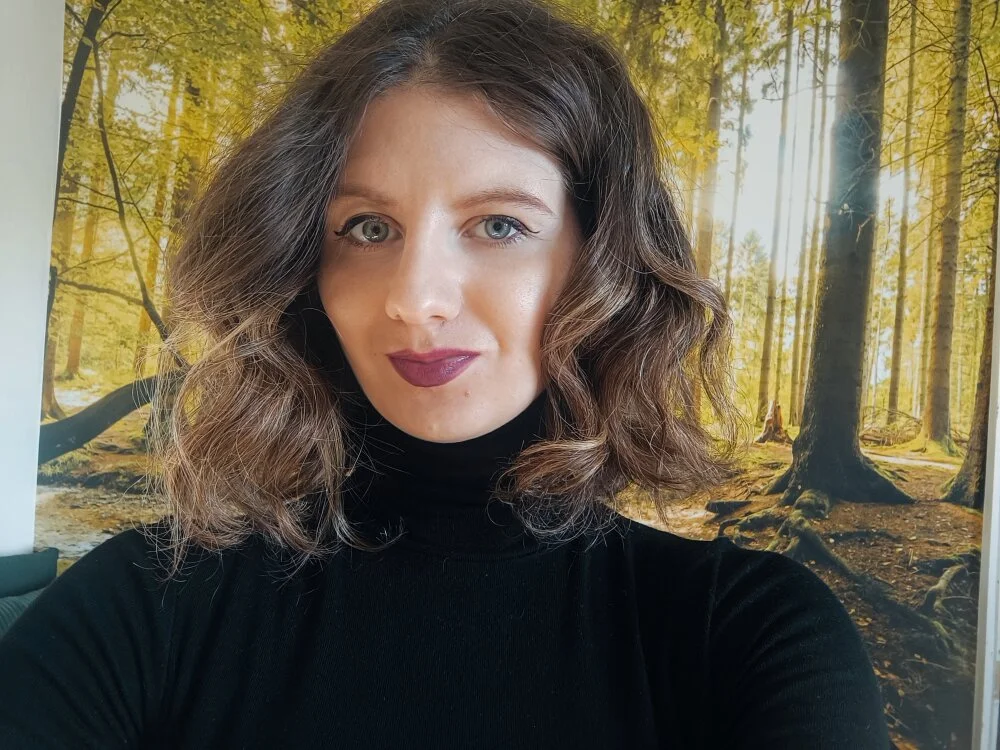 Catherine_Mia Chat XXX offline