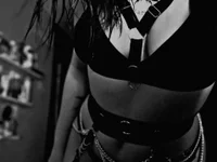 MaeWilkins: онлайн-секс-чат