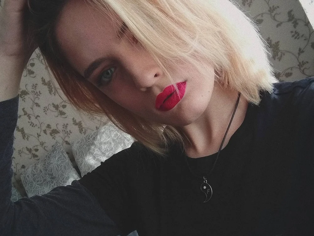 Eva_Camiron offline chatrum