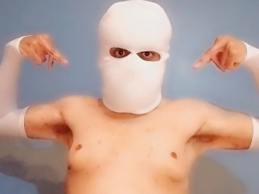 ArabicLive Adlı Modelin Çevrimdışı XXX Sohbeti