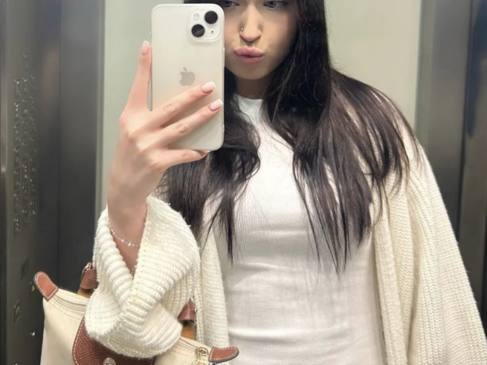 CharlesBurnettn Offline XXX chat