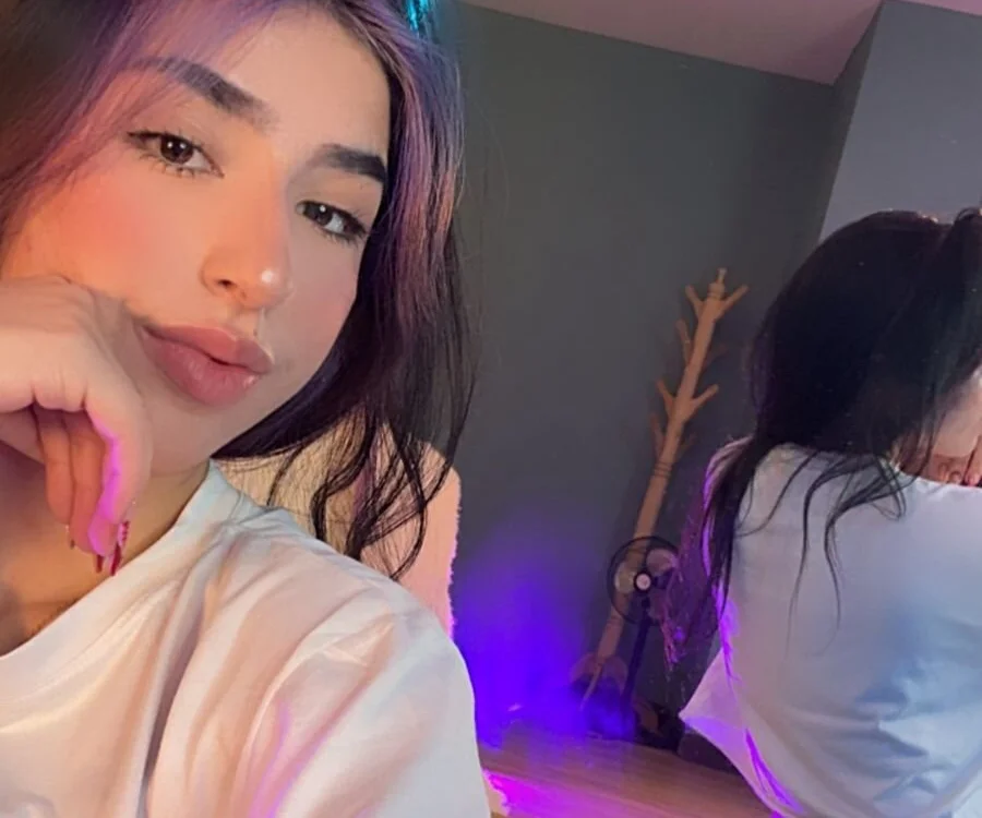 Chat XXX offline de Celeste_Rous__