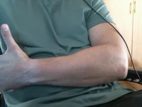 MassiveMilk20cm's Offline Chat Room