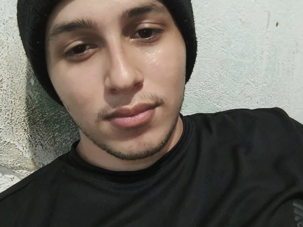 Albertopika's Offline XXX Chat