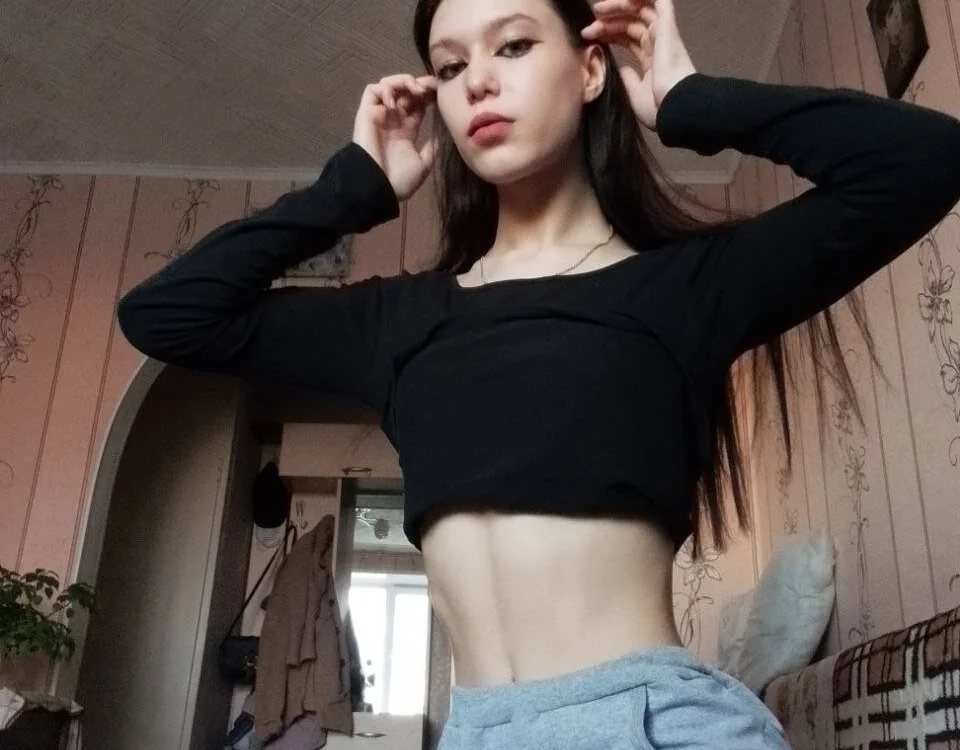 Holy_Nika's Offline XXX Chat
