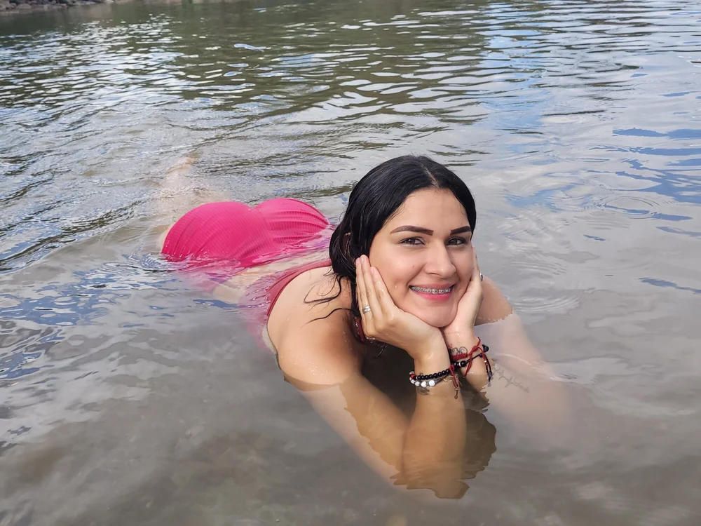 Agatha_202's Offline XXX Chat