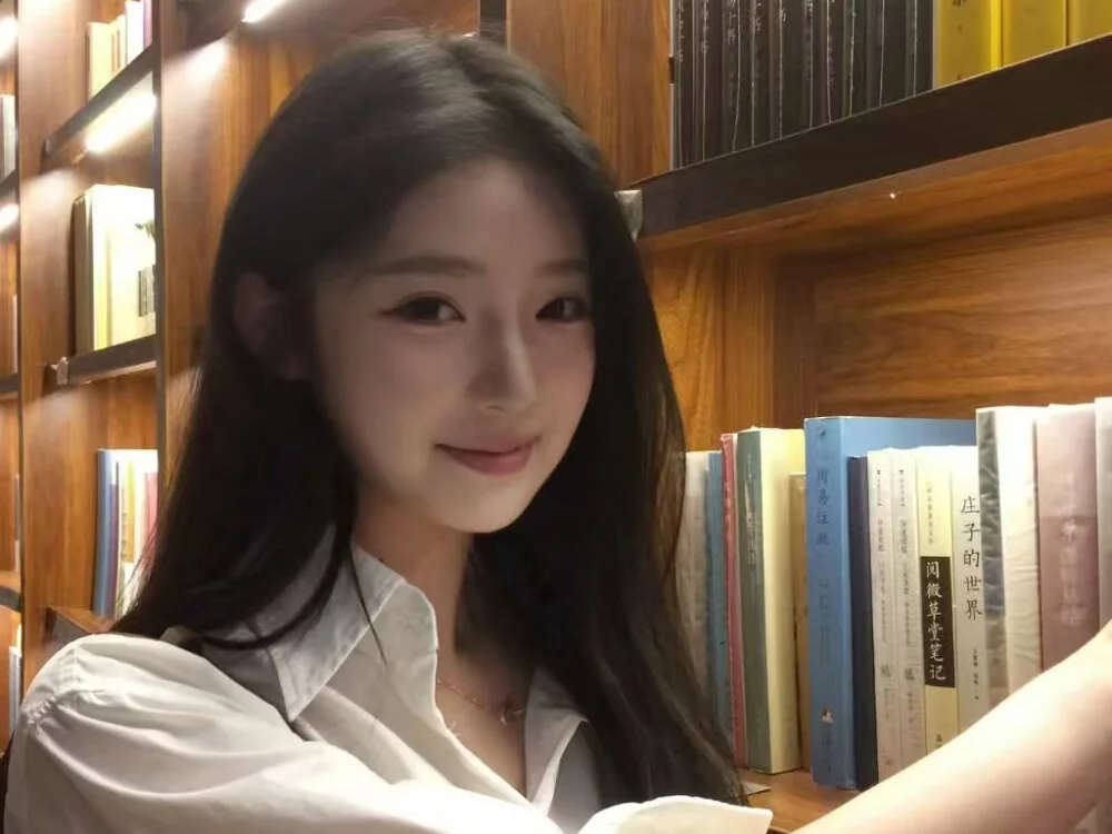 cheerful_girl 离线XXX聊天