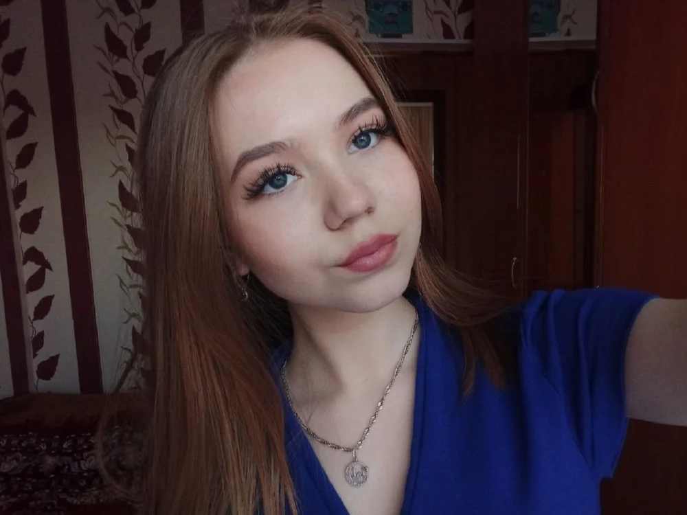 FloraBickham's Offline Chat Room