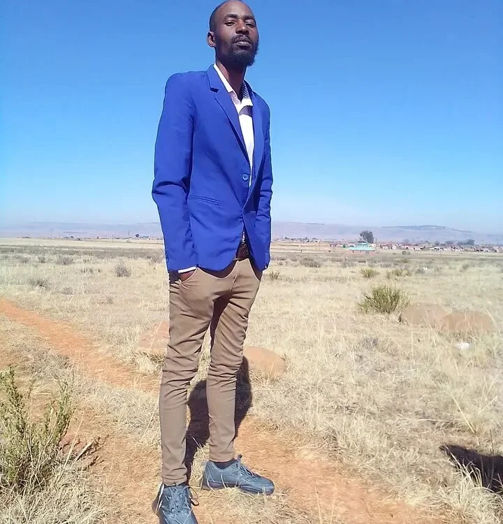 Offline XXX chat modela Tinoshu