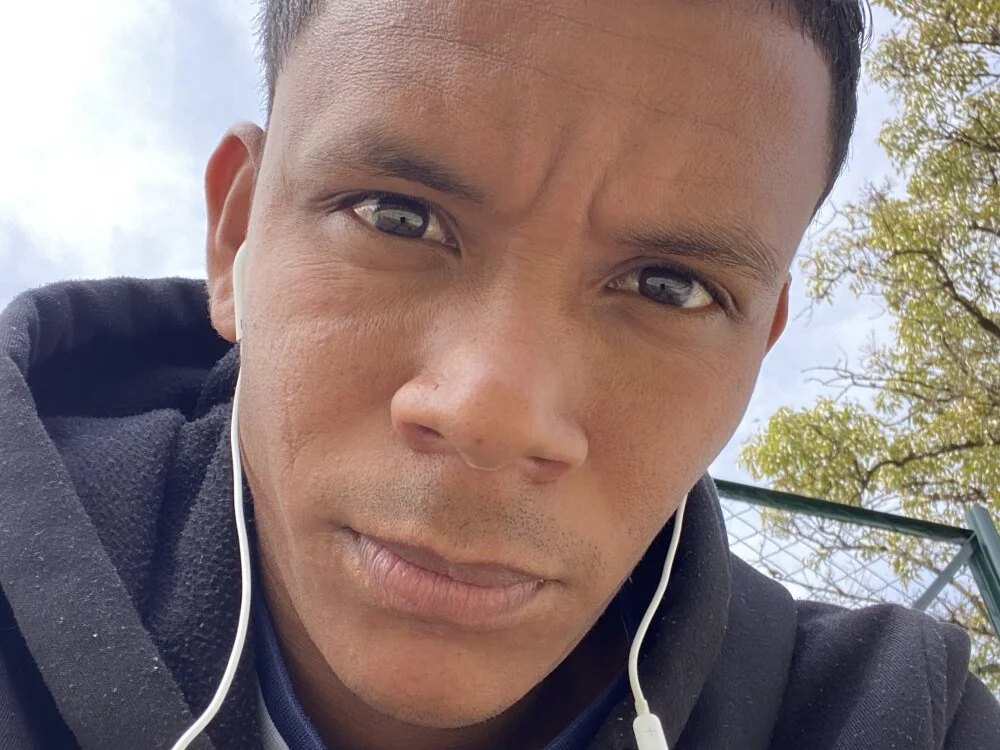 Onel9701 offline XXX-chat