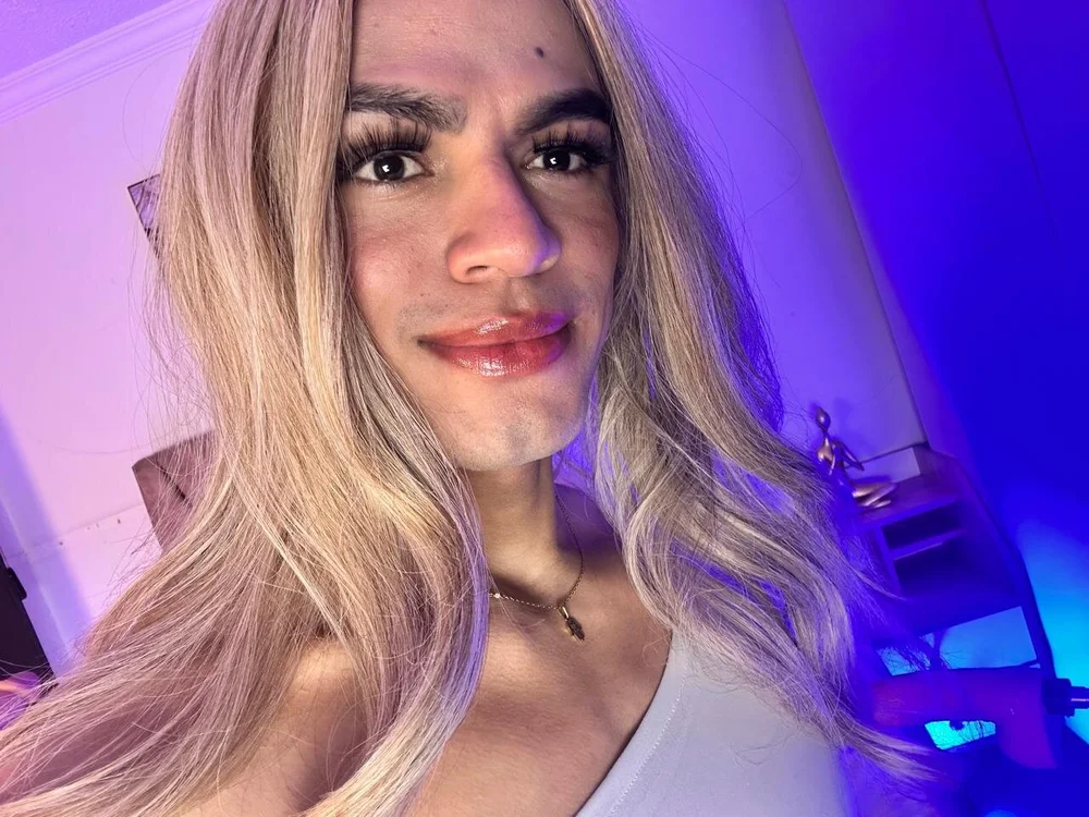 Sofia_blaree_ offline chatrum