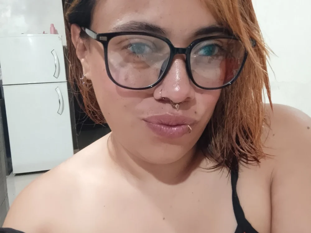marianitakiss' Offline XXX Chat