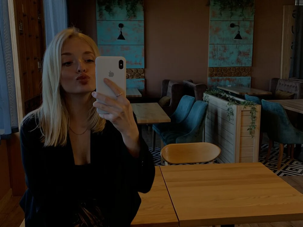 Офлайн-чат XXX Bambi_Bite