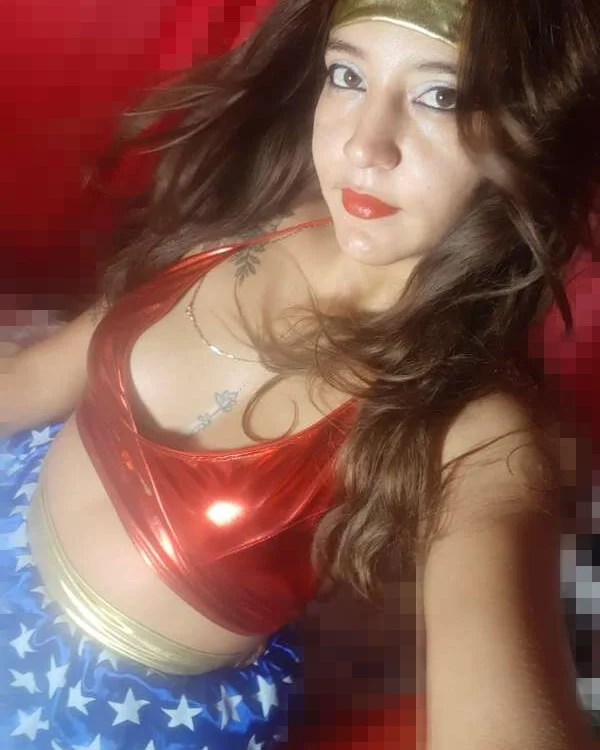 Candymonroyy's Offline Chat Room